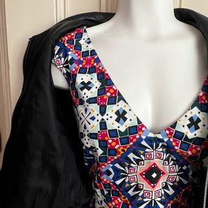 Super well-made French Connection summer business or cocktail dress.